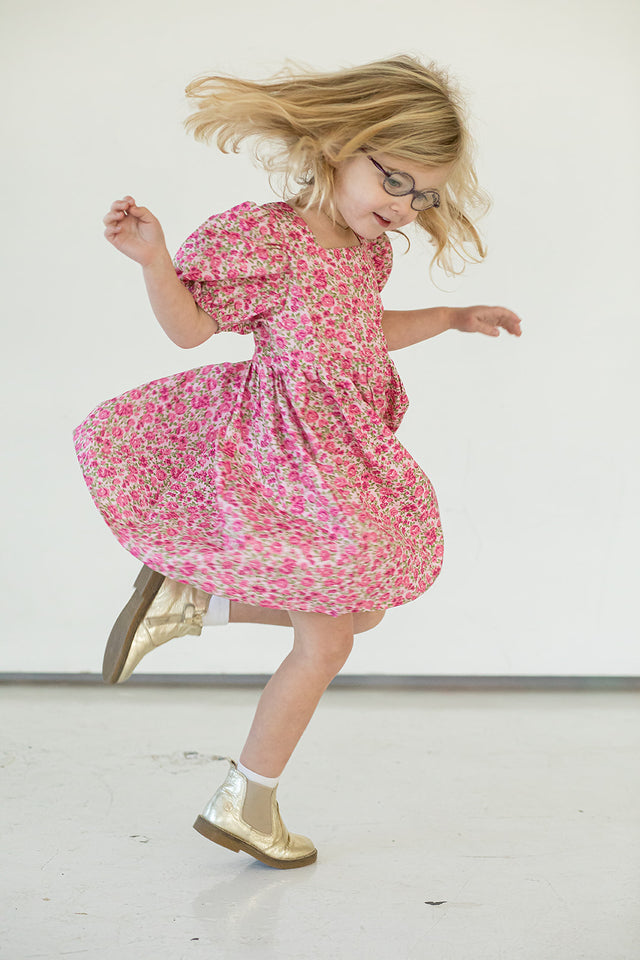 littile girls pink ditsy floral puff sleeve dress
