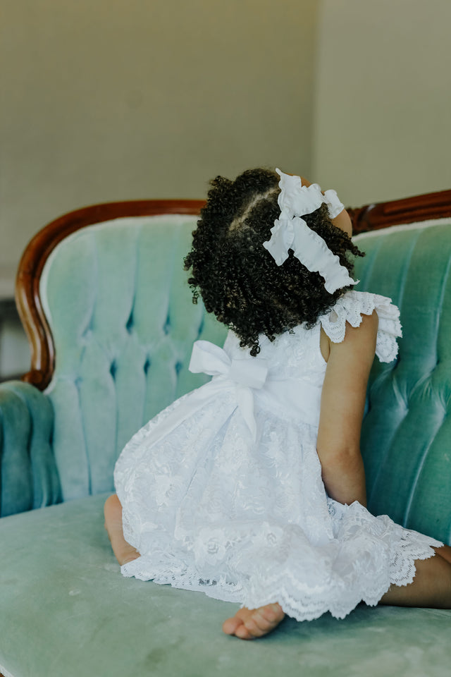 Little Girls Lace Scalloped Edge Special Occasion Dress